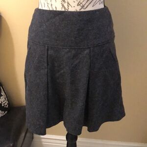 Vince wool pleated + pockets unlined classic back zipper skirt